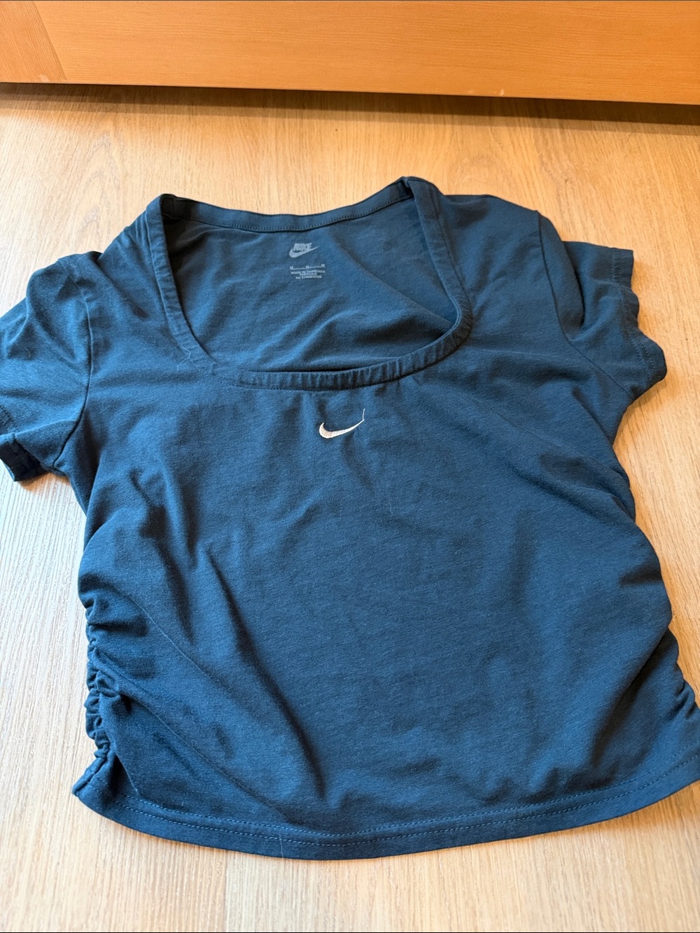 Nike sportswear chill knit tee